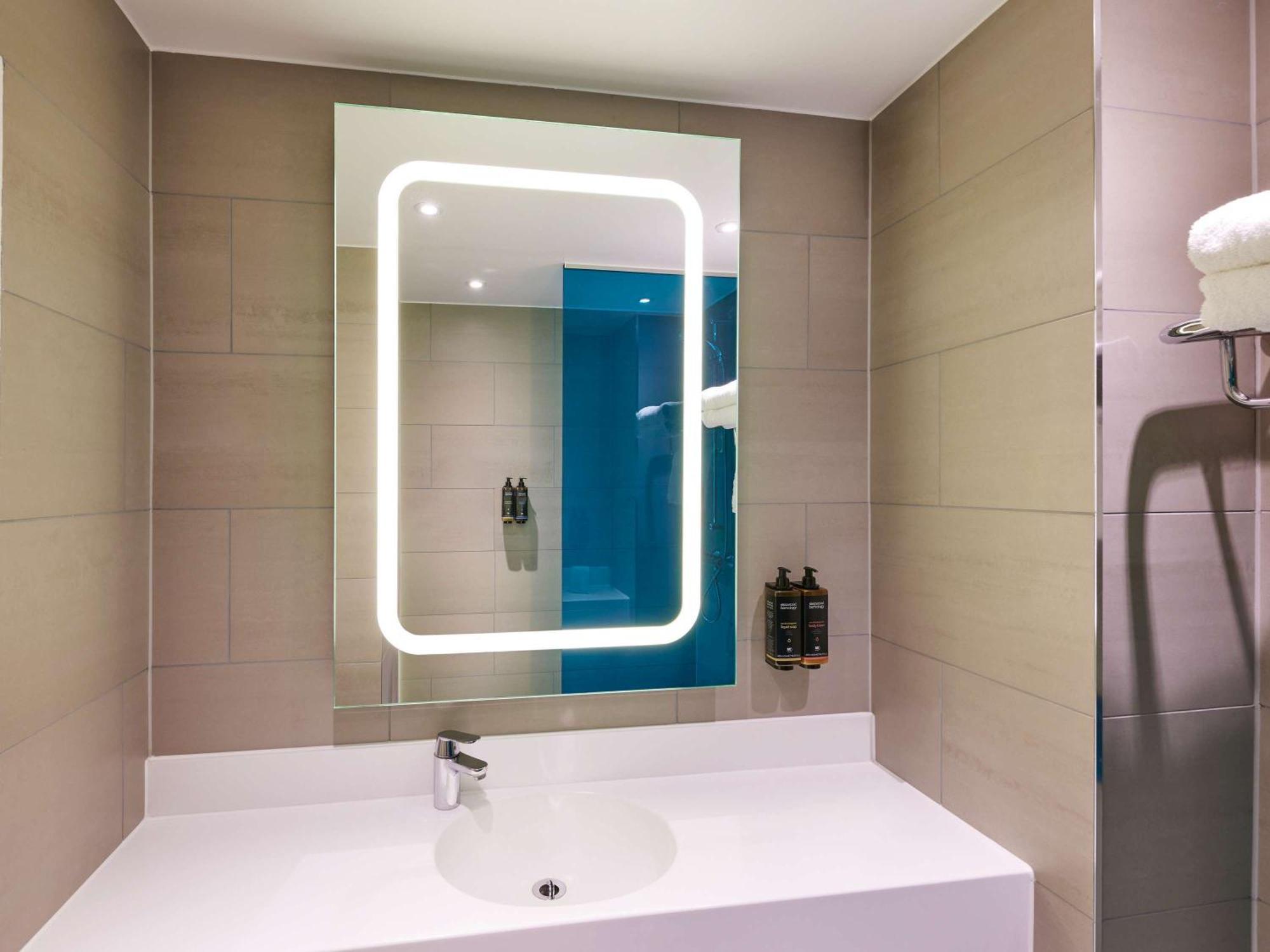 Mercure Hotel 4*